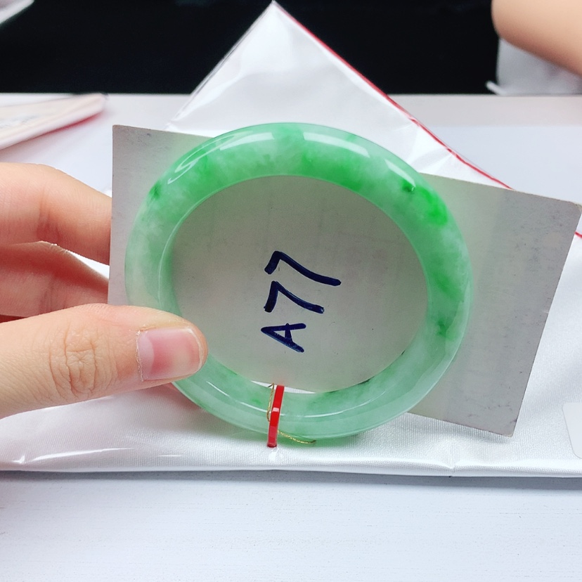 【闪购商品】翡翠手镯未镶嵌天然缅甸a货手镯52+