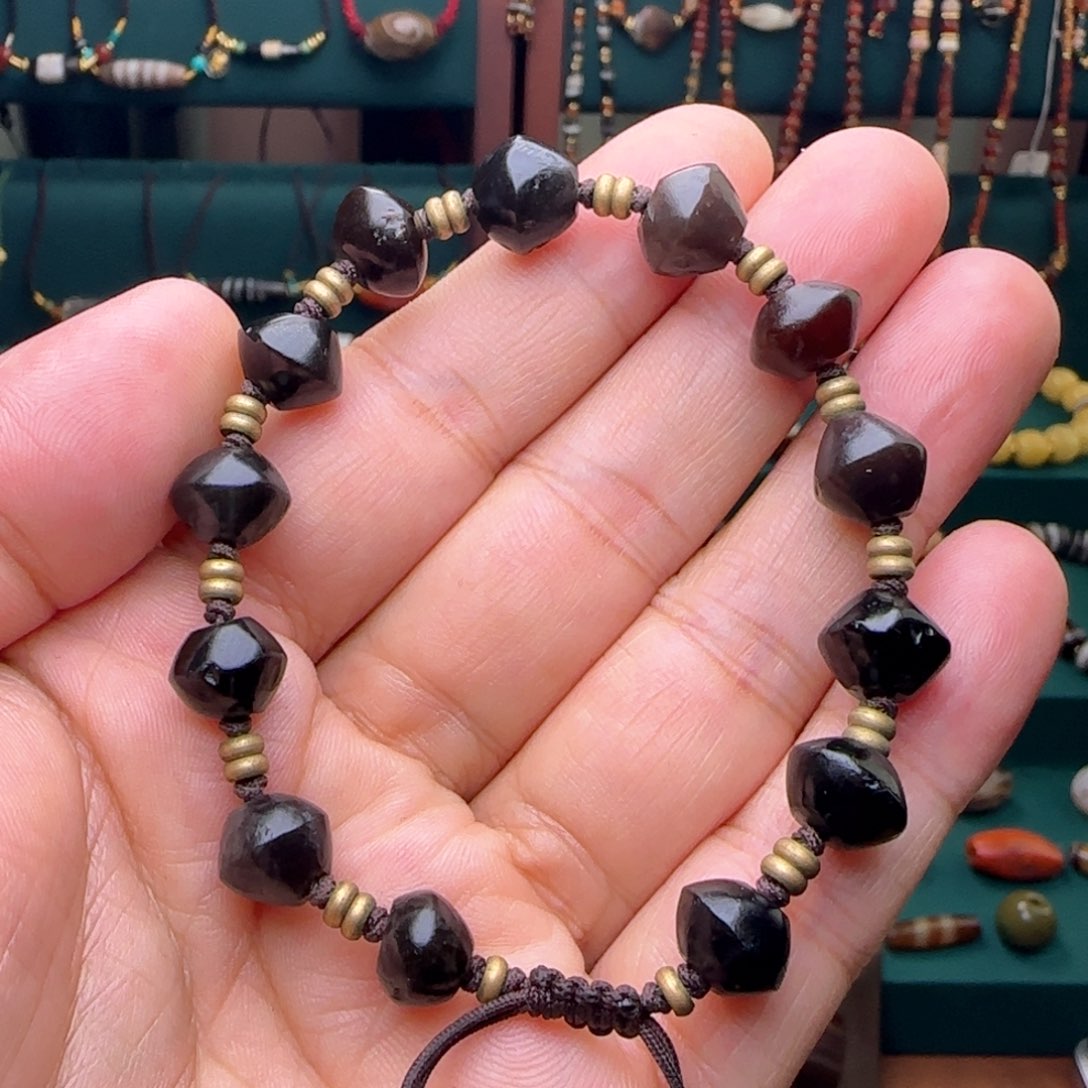 未镶嵌颈饰玛瑙/玉髓