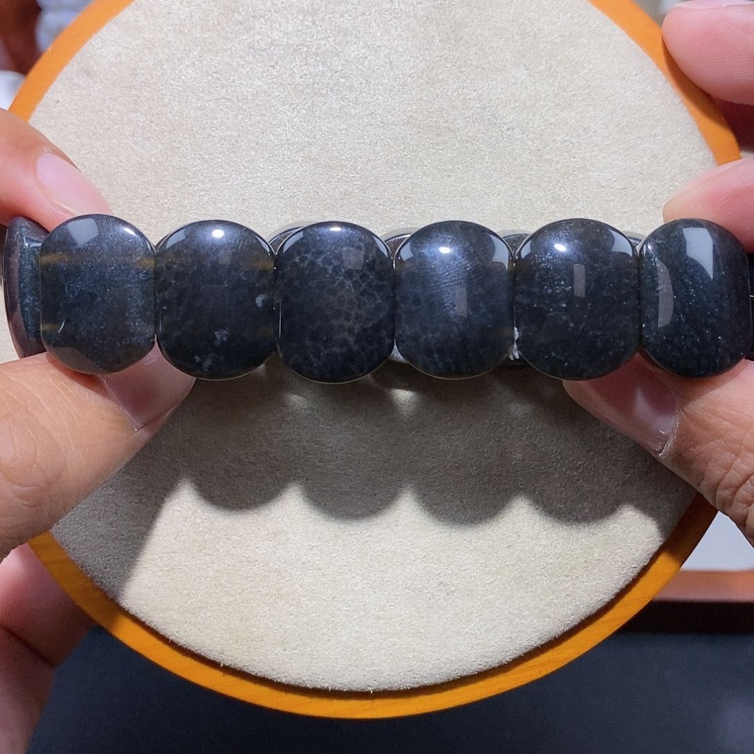 硅化珊瑚（珊瑚玉）手串未镶嵌黑冰鱼子26