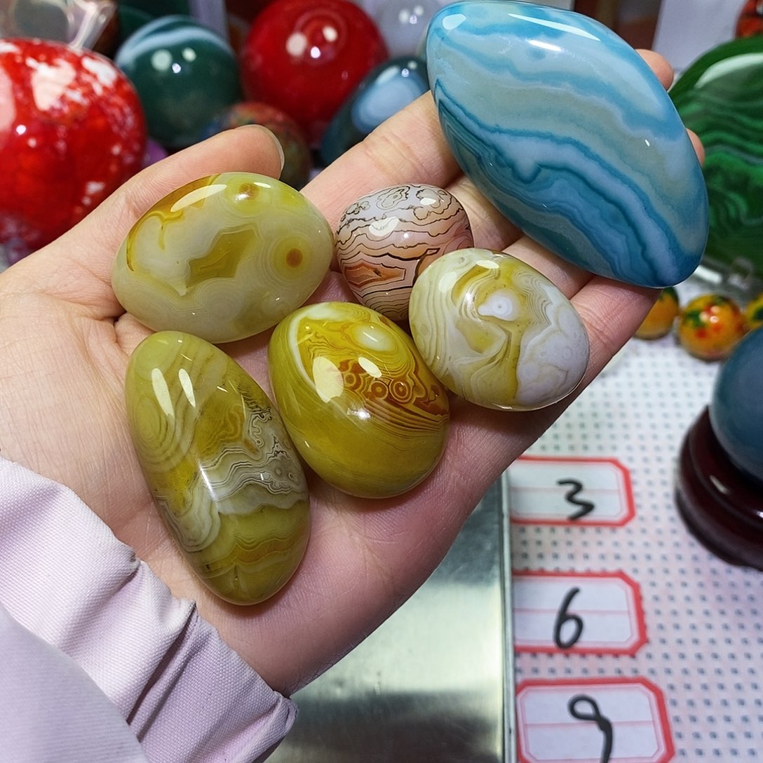 小***安玛瑙/玉髓未镶嵌珠宝奇石