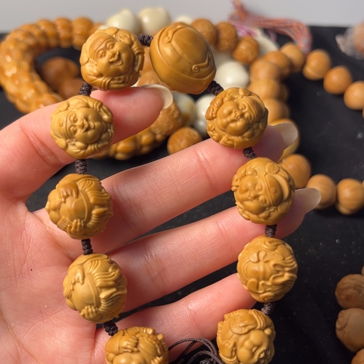 手串橄榄核横财神