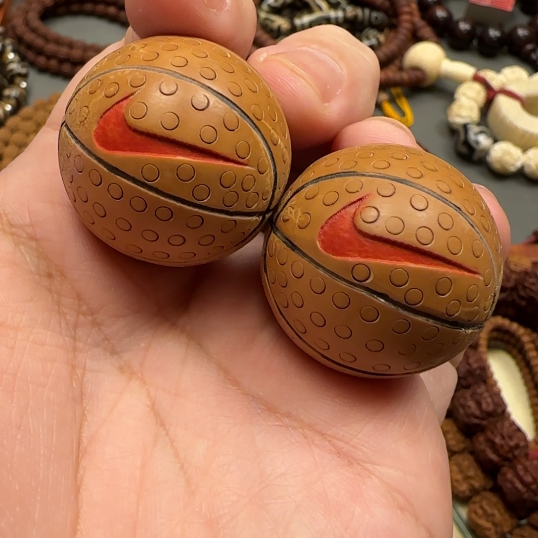 橄榄核把件大橄榄雕刻篮球30+