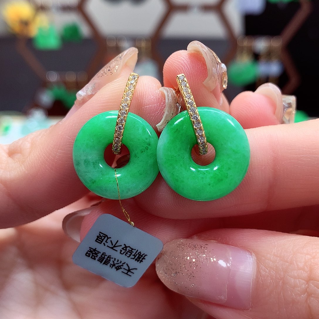 翡翠耳饰银S925镶嵌天然翡翠