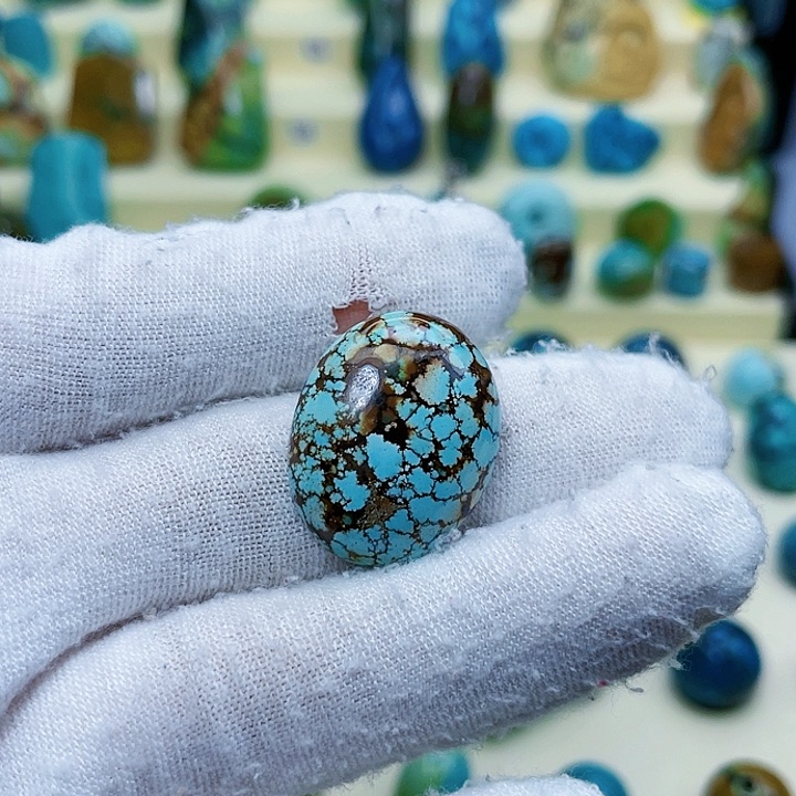 绿松石颈饰未镶嵌