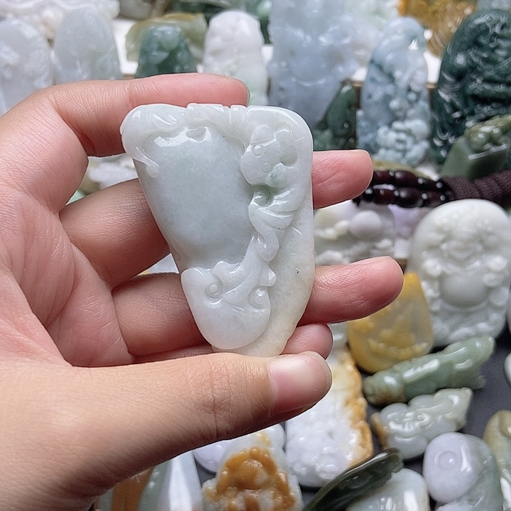 翡翠未镶嵌颈饰翡翠^_^