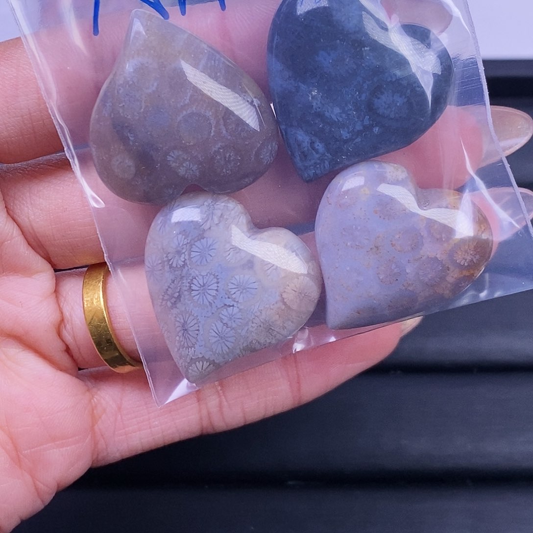 硅化玉颈饰合金A****王