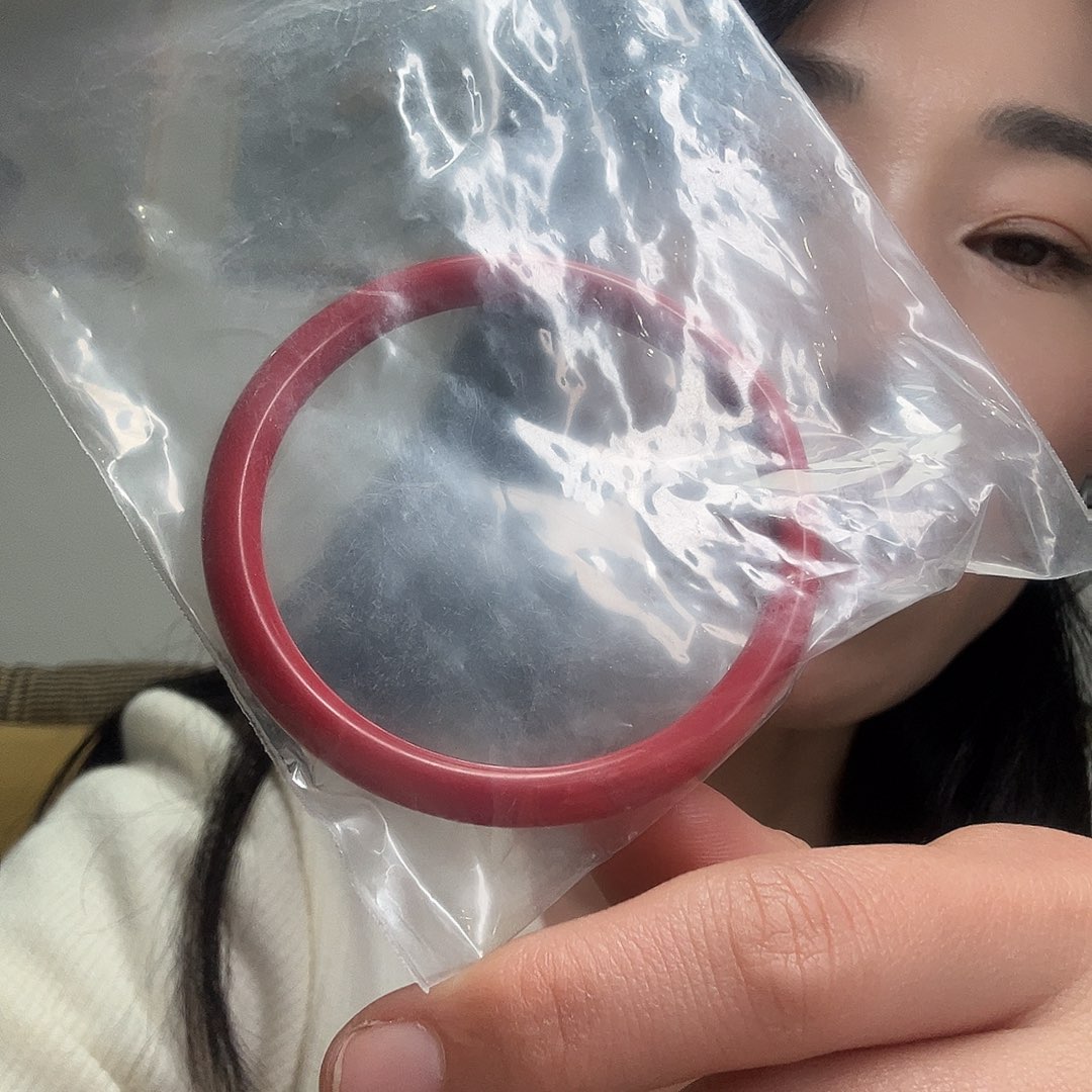 银S925镶嵌和田玉耳饰榴**香
