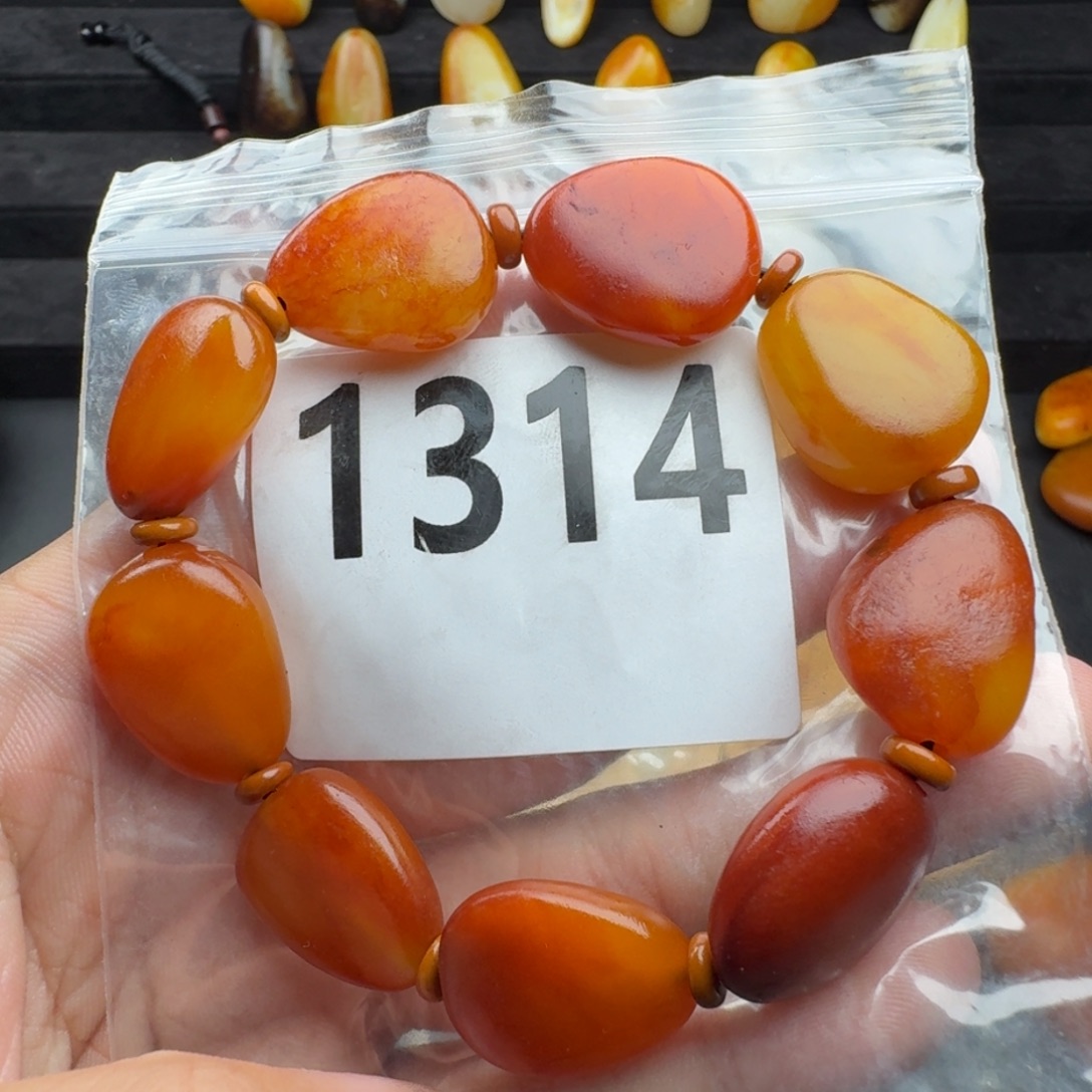 和田玉未镶嵌手串