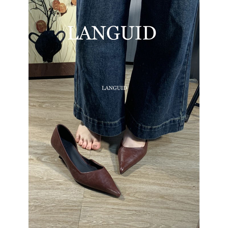 LANGUID 2026早春新款复古酒红色尖头猫单鞋女法式百搭通勤鞋