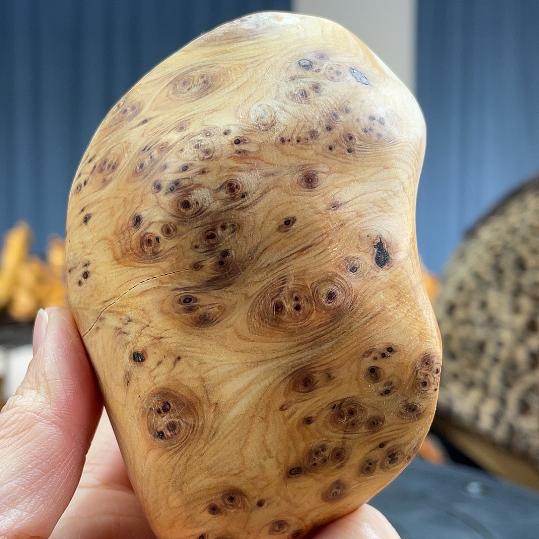 柏木（崖柏）随型手把件