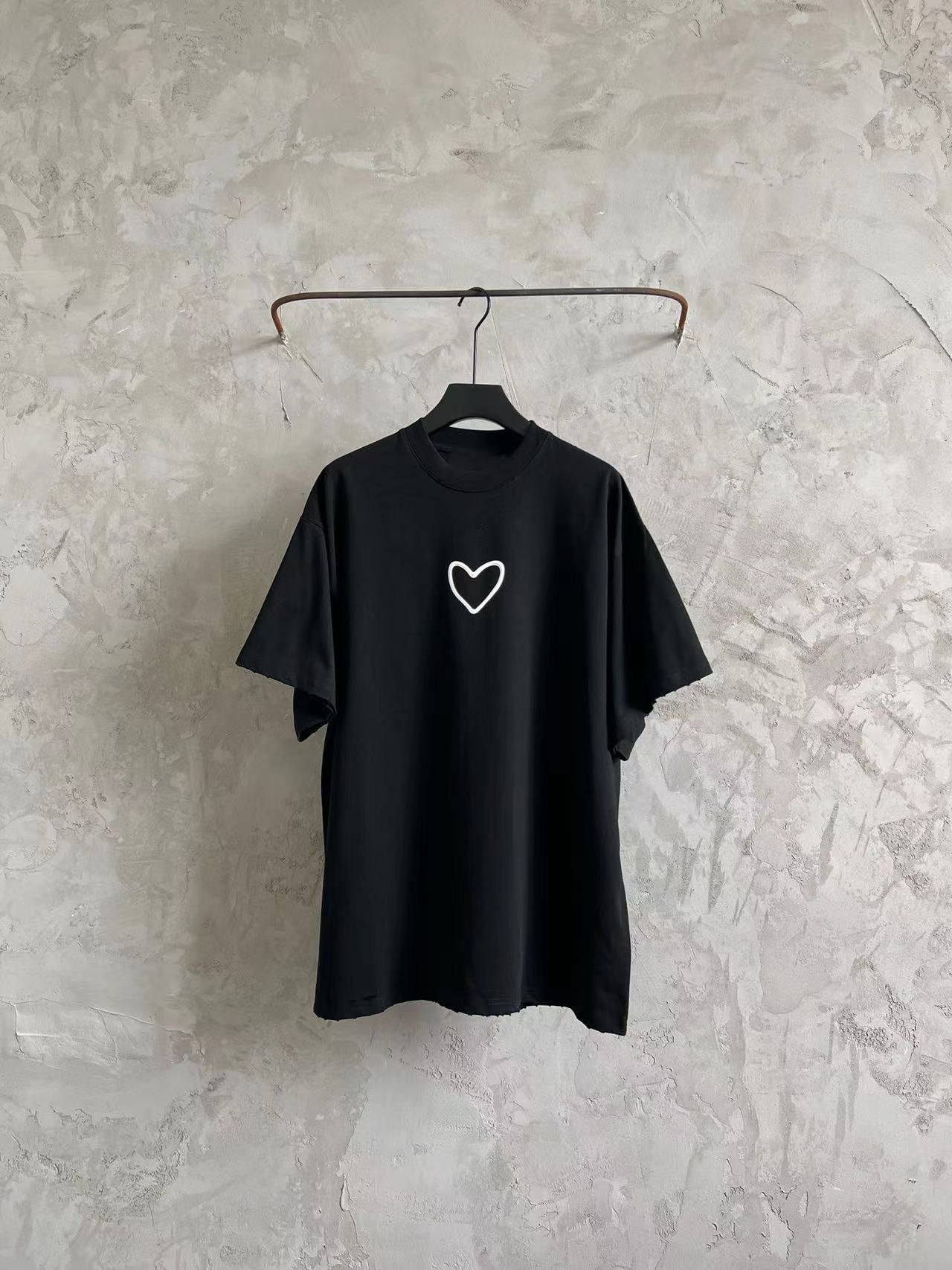 (福利)小巴子爱心立体字母重磅小领口休闲百搭潮流圆领