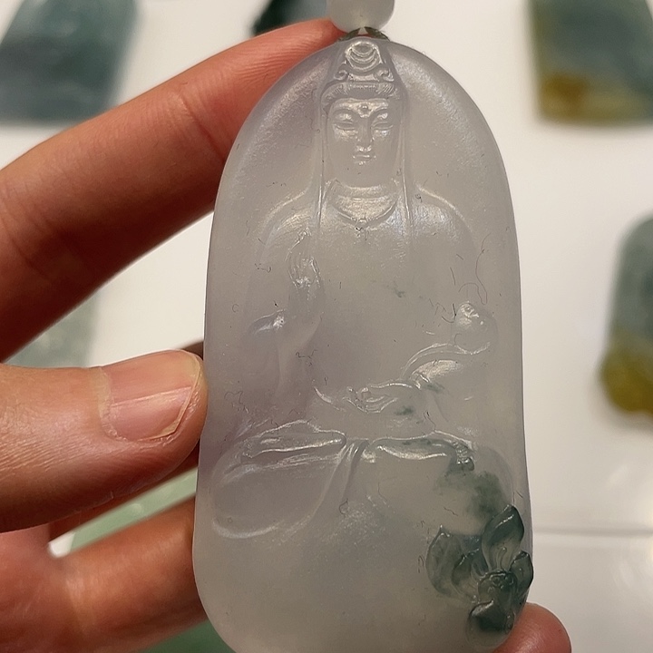 定制翡翠未镶嵌挂件