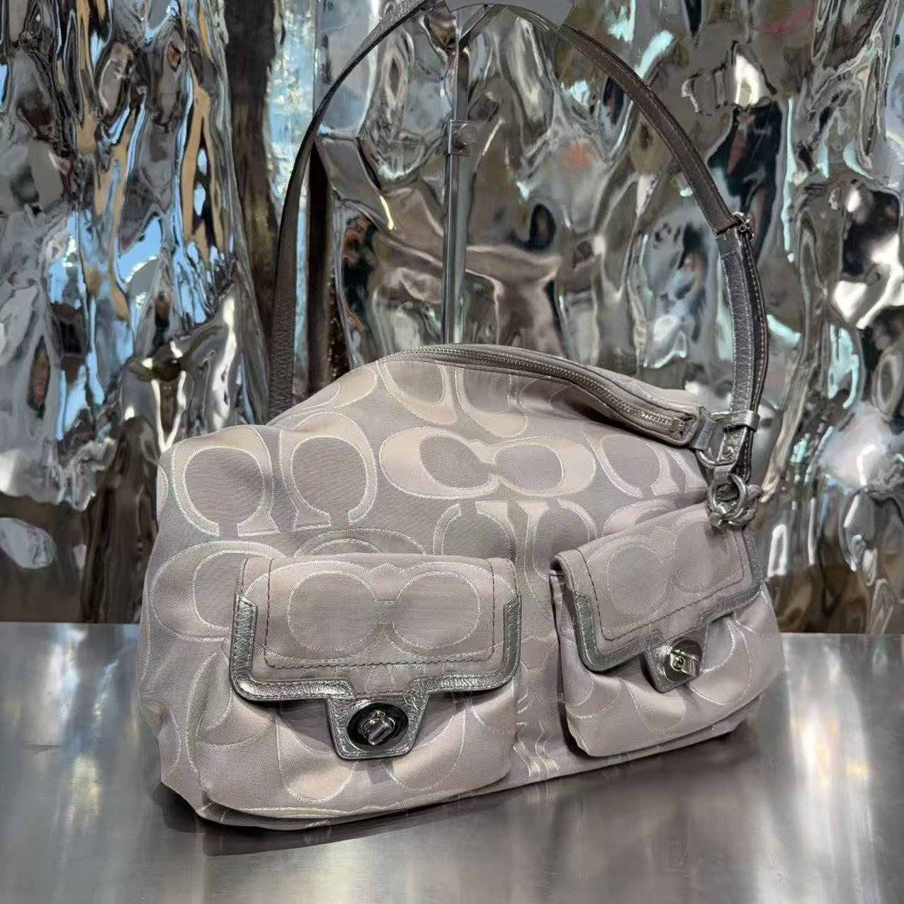 95新 COACH/蔻驰 粉紫色 老花 银扣 手提 托特