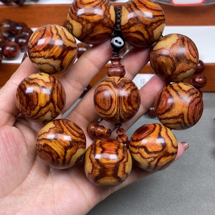 黄花梨/降香黄檀手串/手链金****场