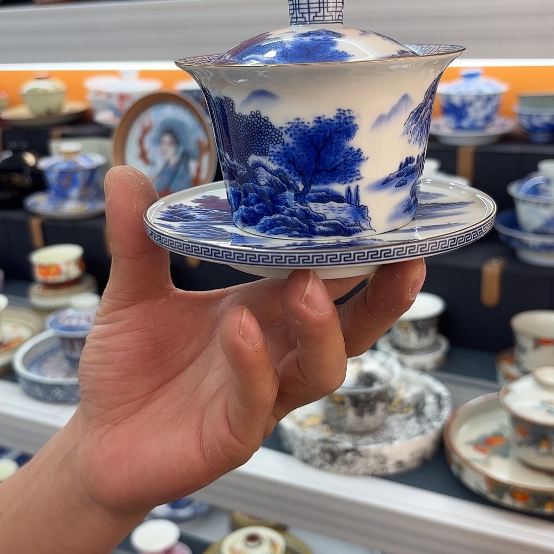 我们都在这里等你来