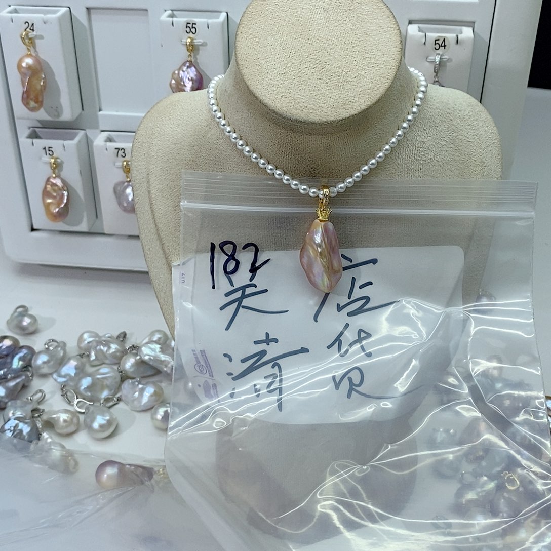 淡水珍珠颈饰合金