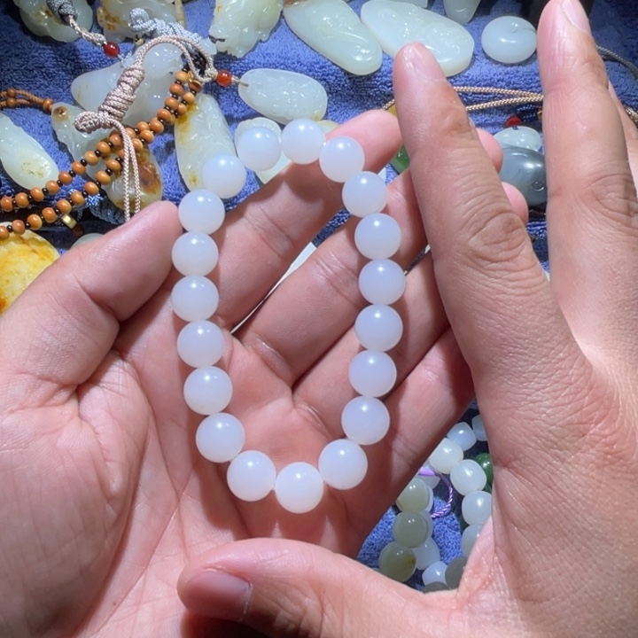 和田玉颈饰未镶嵌水*鱼