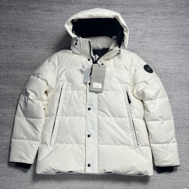 未使用 CANADA GOOSE 加拿大鹅 北辰白色温德姆连帽派克羽绒服M/L