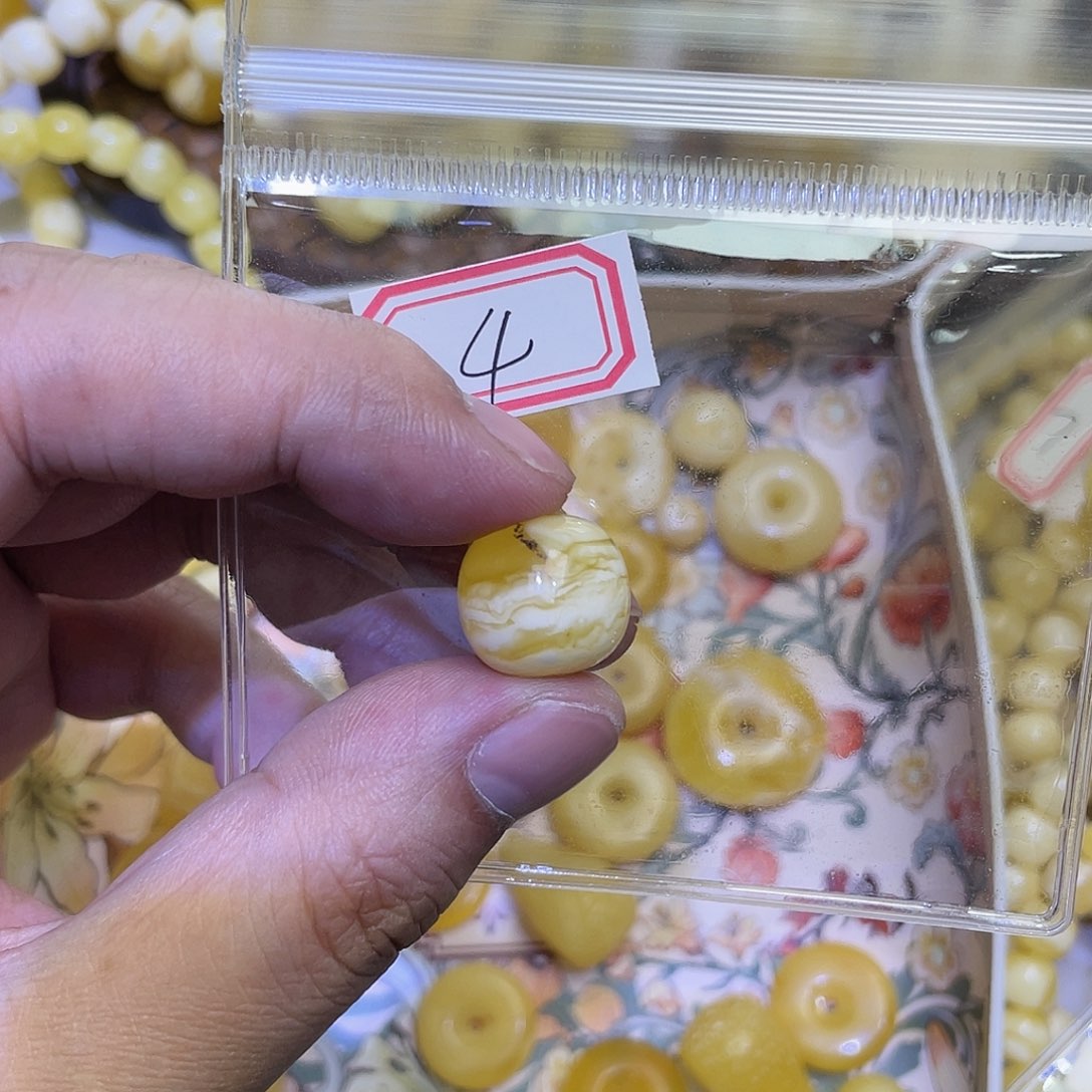 琥珀珠宝奇石未镶嵌14.7m金瓷白虎皮瑕疵