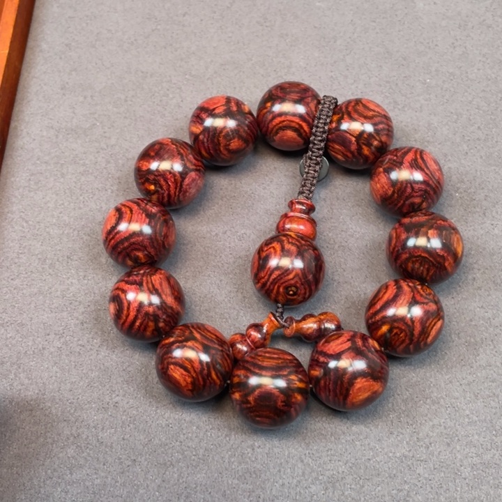 黄花梨/降香黄檀手串/手链用****9海南黄花梨满鬼脸2.0