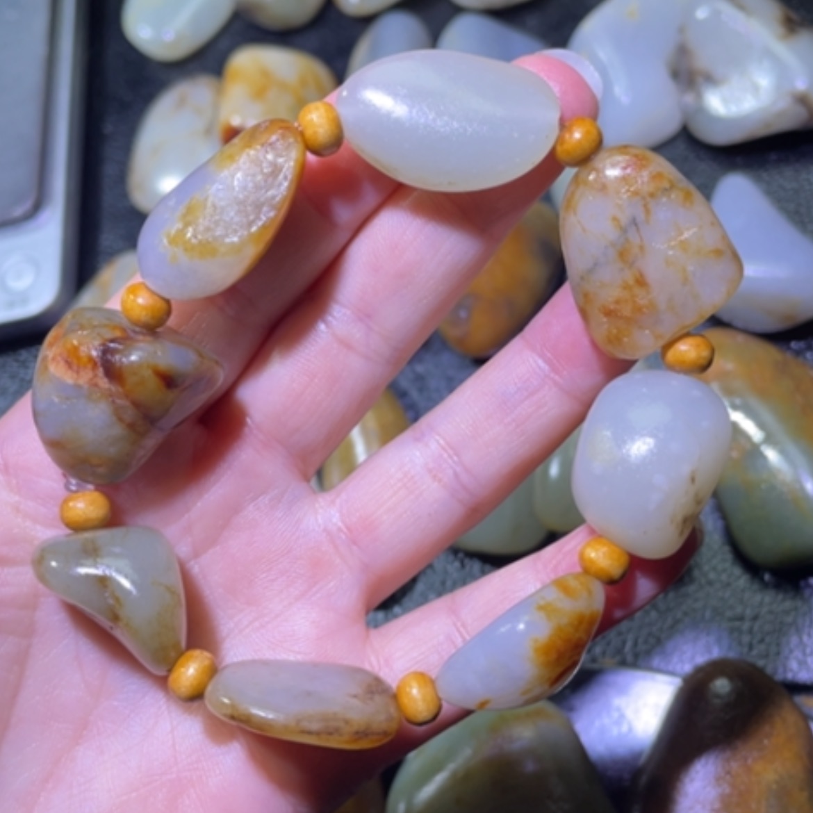 【闪购商品】颈饰未镶嵌和田玉（子料）