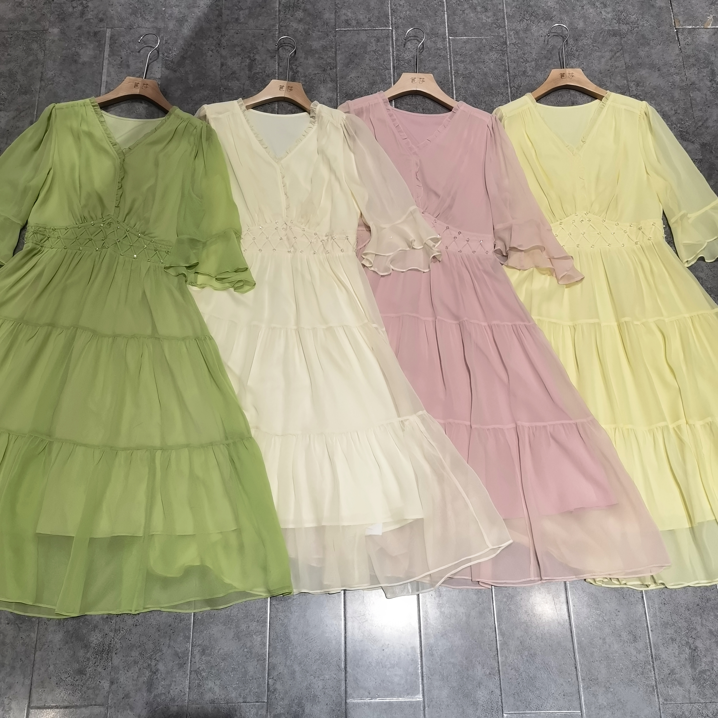 6151芭莎家桑蚕丝连衣裙