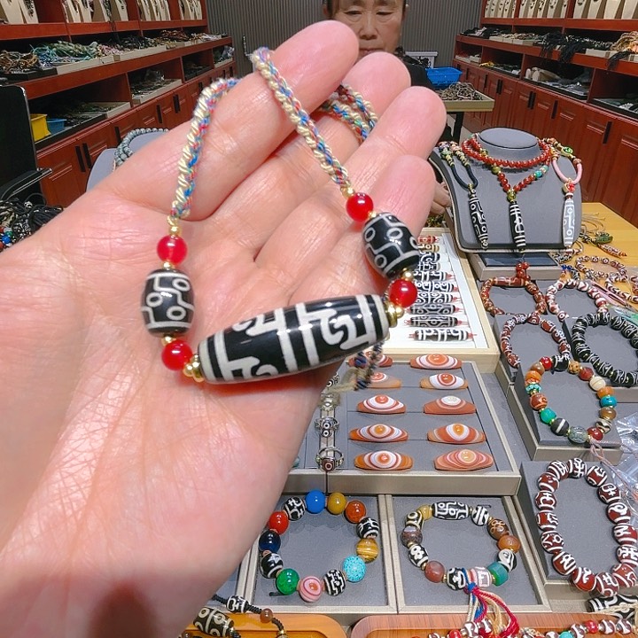 未镶嵌玛瑙/玉髓珠宝奇石