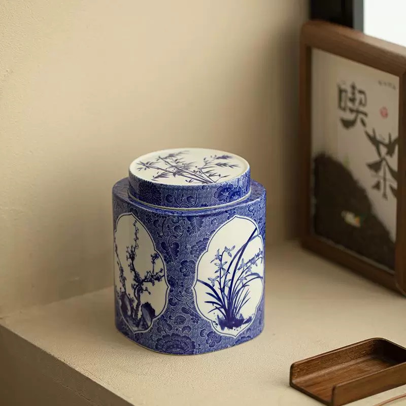 梅兰竹菊四君子茶叶罐G92