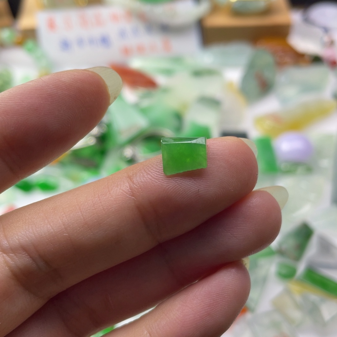 定制翡翠未镶嵌天然缅甸翡翠