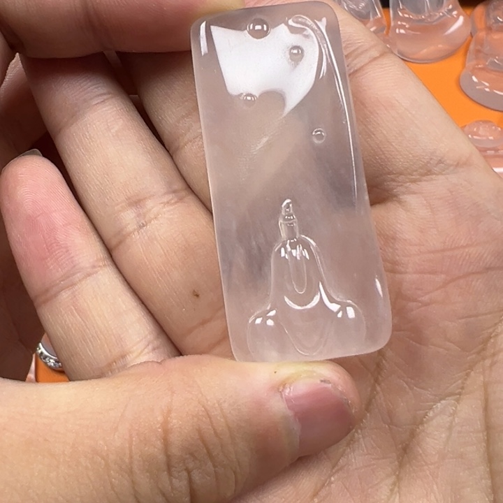 石英质玉未镶嵌颈饰悟道