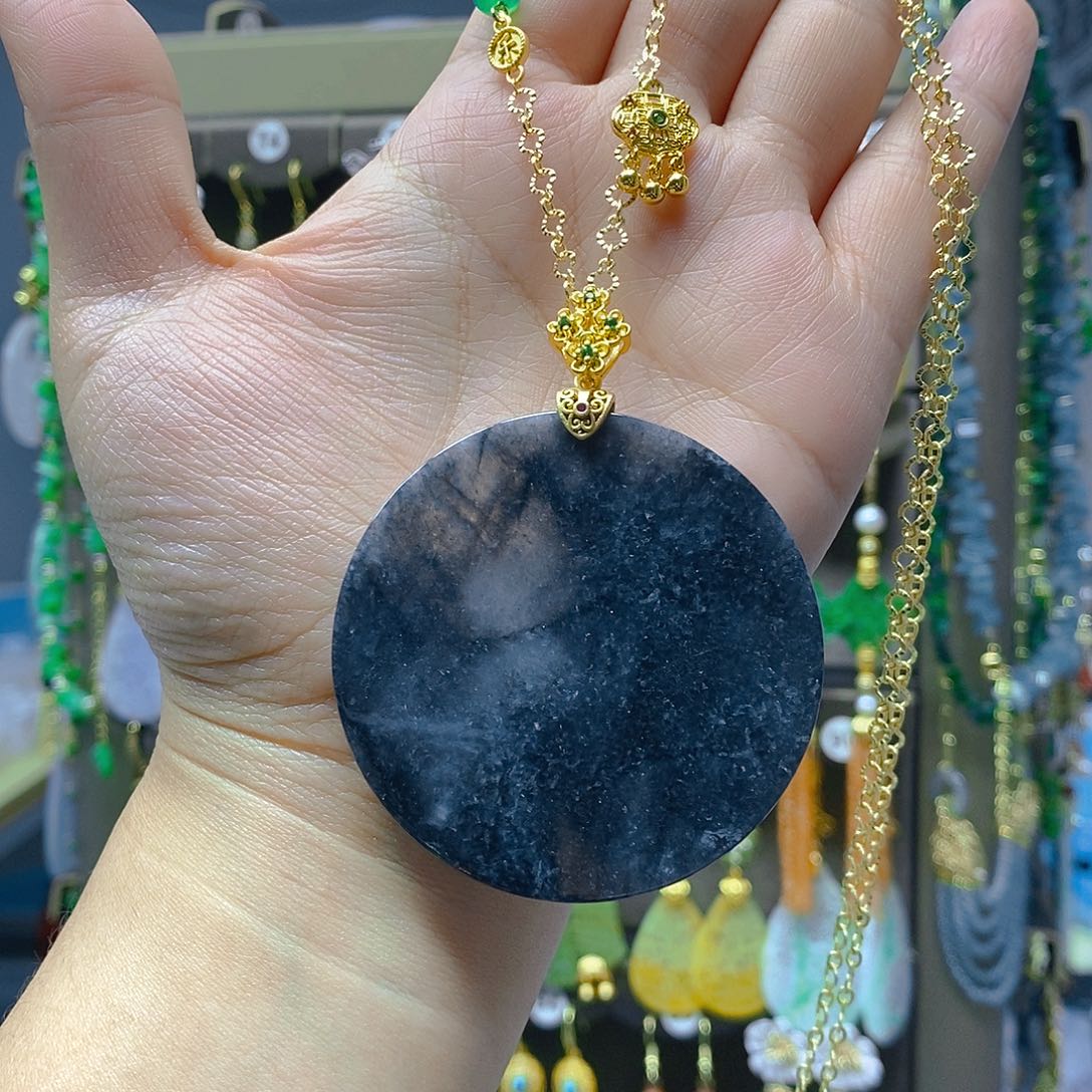 颈饰未镶嵌翡翠翡翠