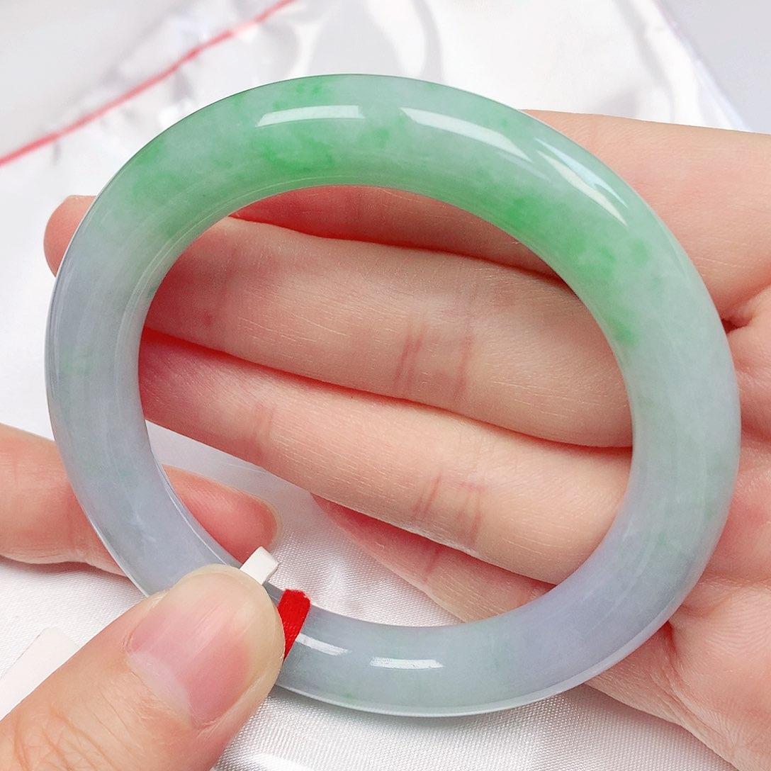 翡翠手镯未镶嵌抖音761