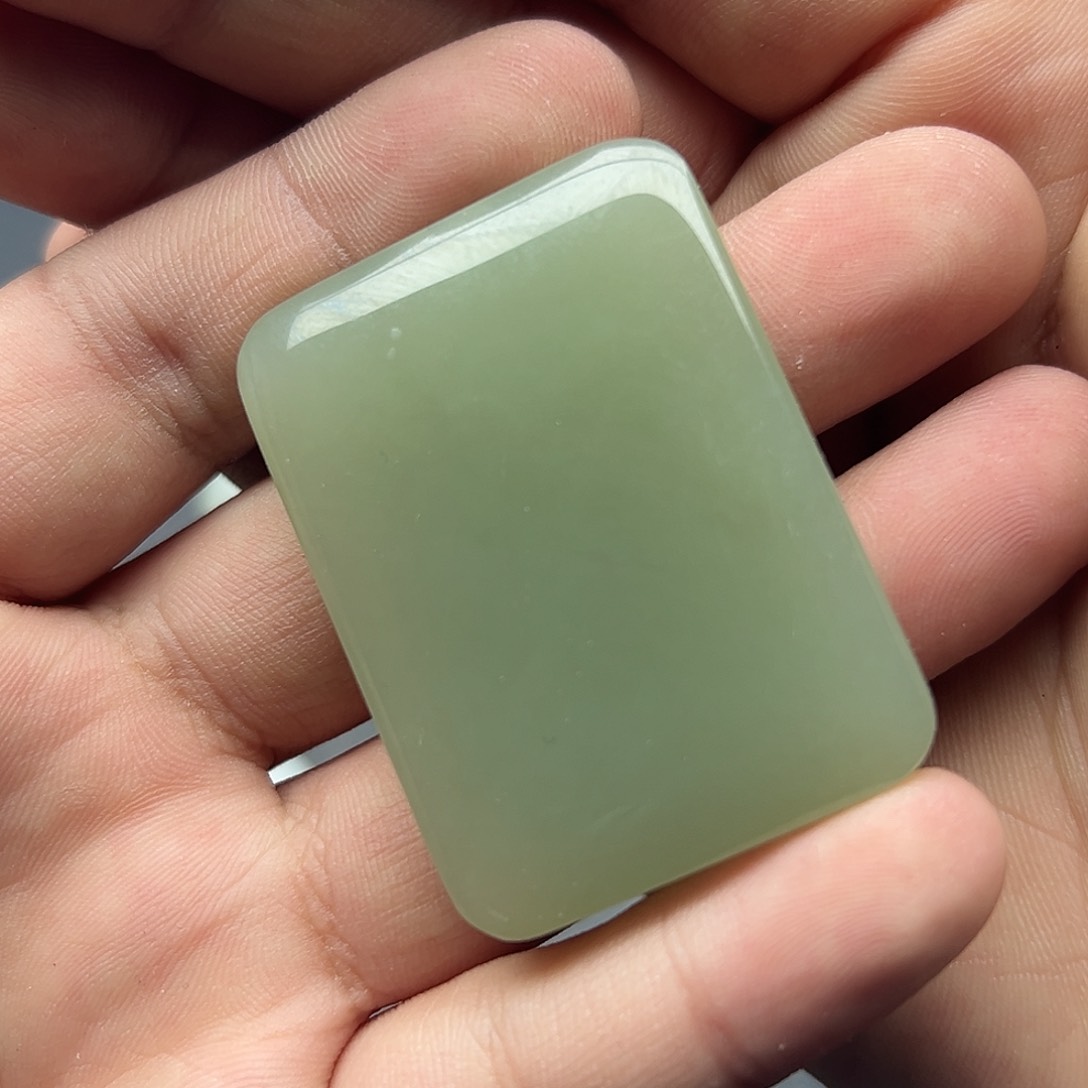 和田玉新疆且末料无事牌未镶嵌