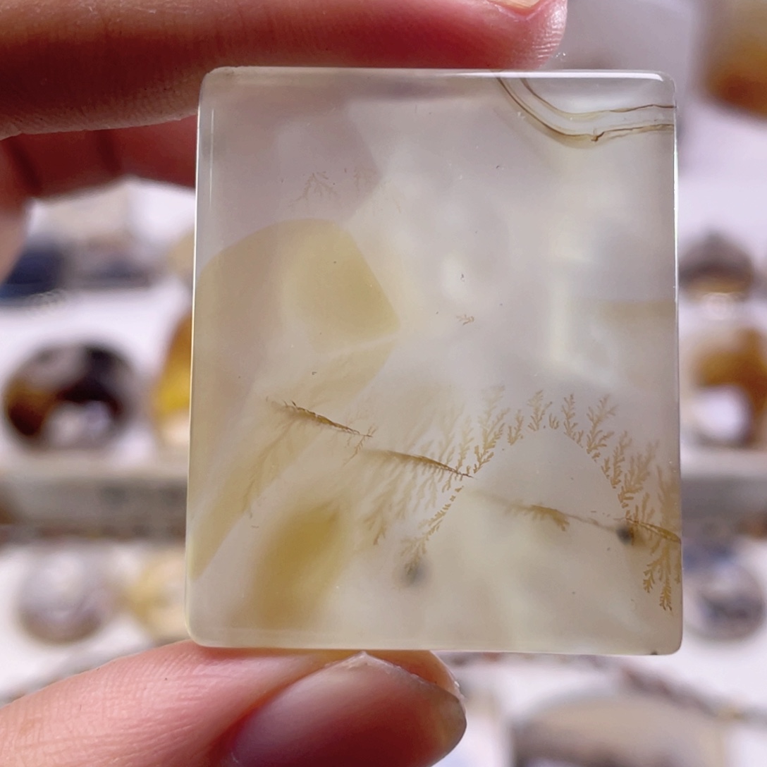 玛瑙/玉髓未镶嵌珠宝奇石