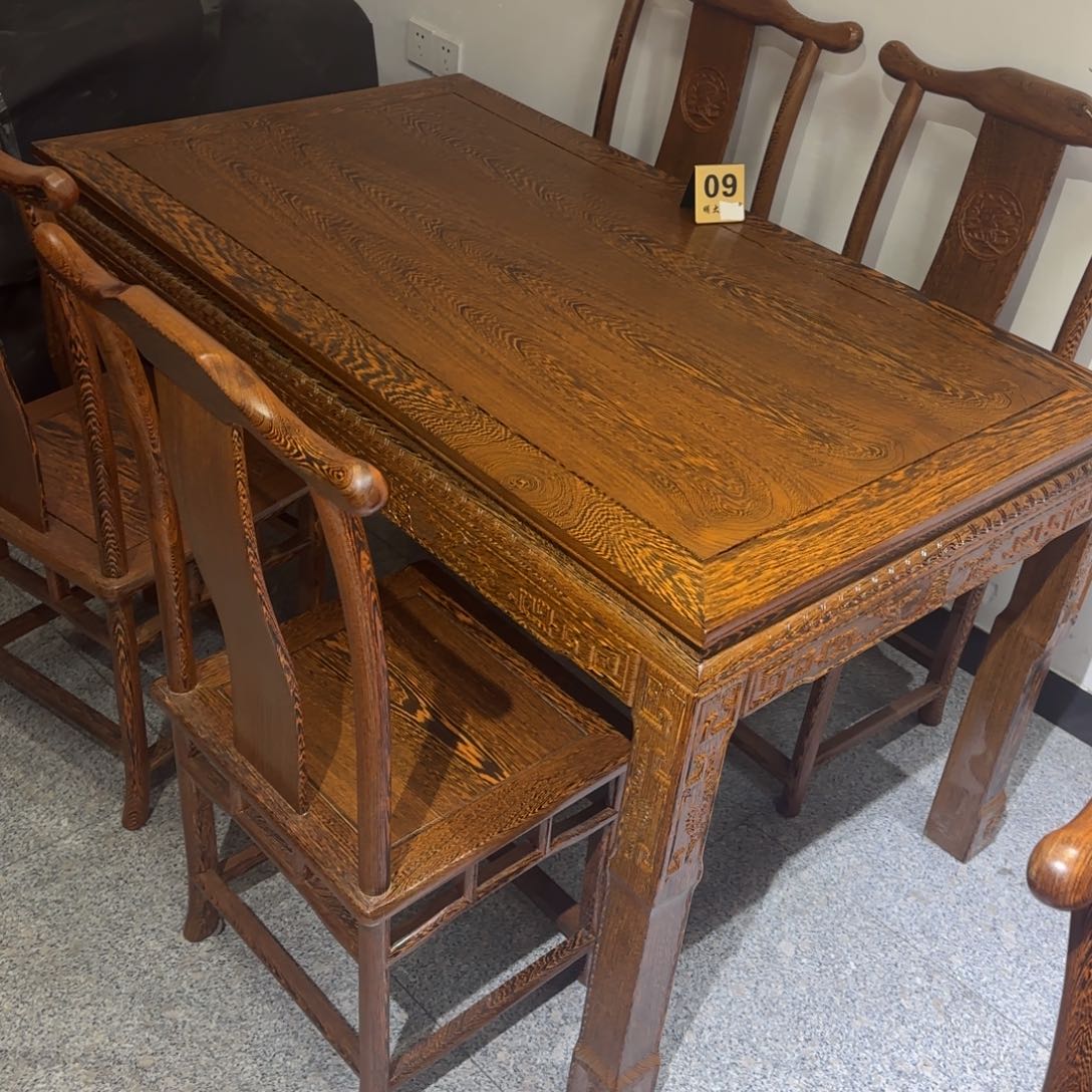 鸡翅木类成套家具138✖️80高78一桌四椅