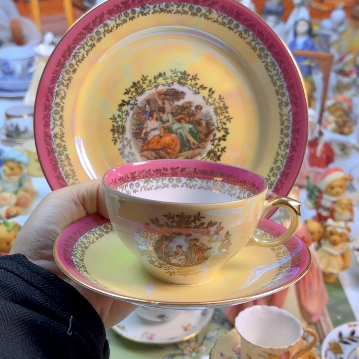 摆件欧洲中古瓷器好看冲鸭！