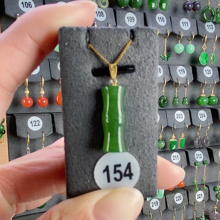 和田玉耳饰18K金镶嵌