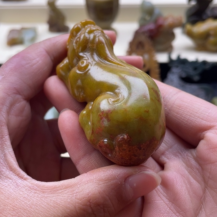 蛇纹石玉颈饰未镶嵌22