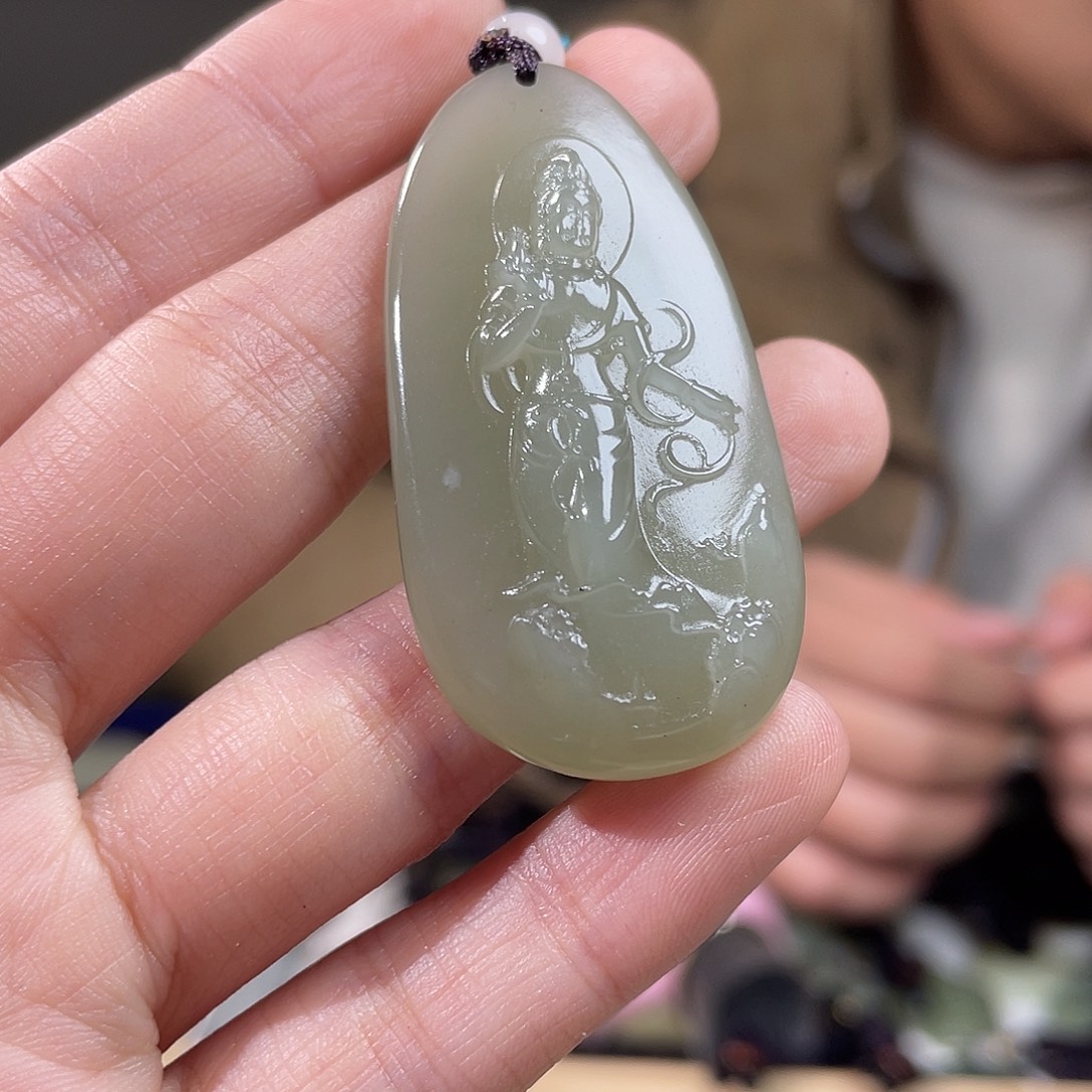 和田玉未镶嵌颈饰