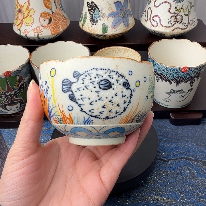 陶瓷海洋片河豚手握杯