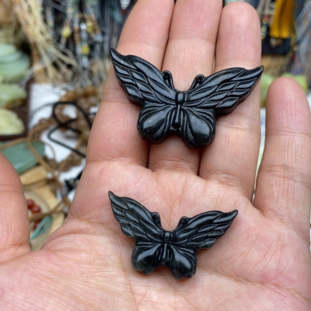 岫玉纯天然岫玉假一赔十，默认微瑕未镶嵌