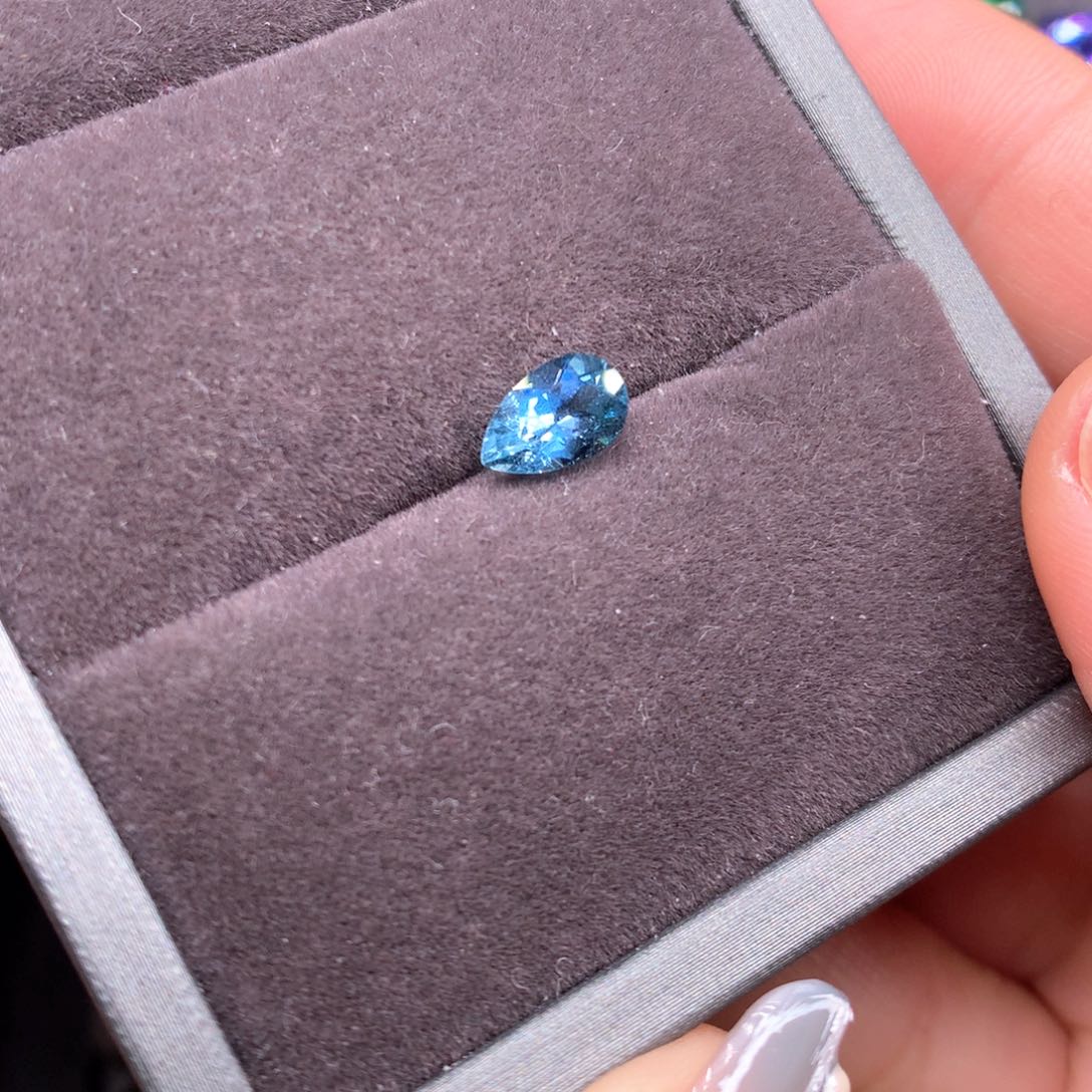 海蓝宝石裸石未镶嵌超级圣玛丽亚海蓝宝石1.01克拉