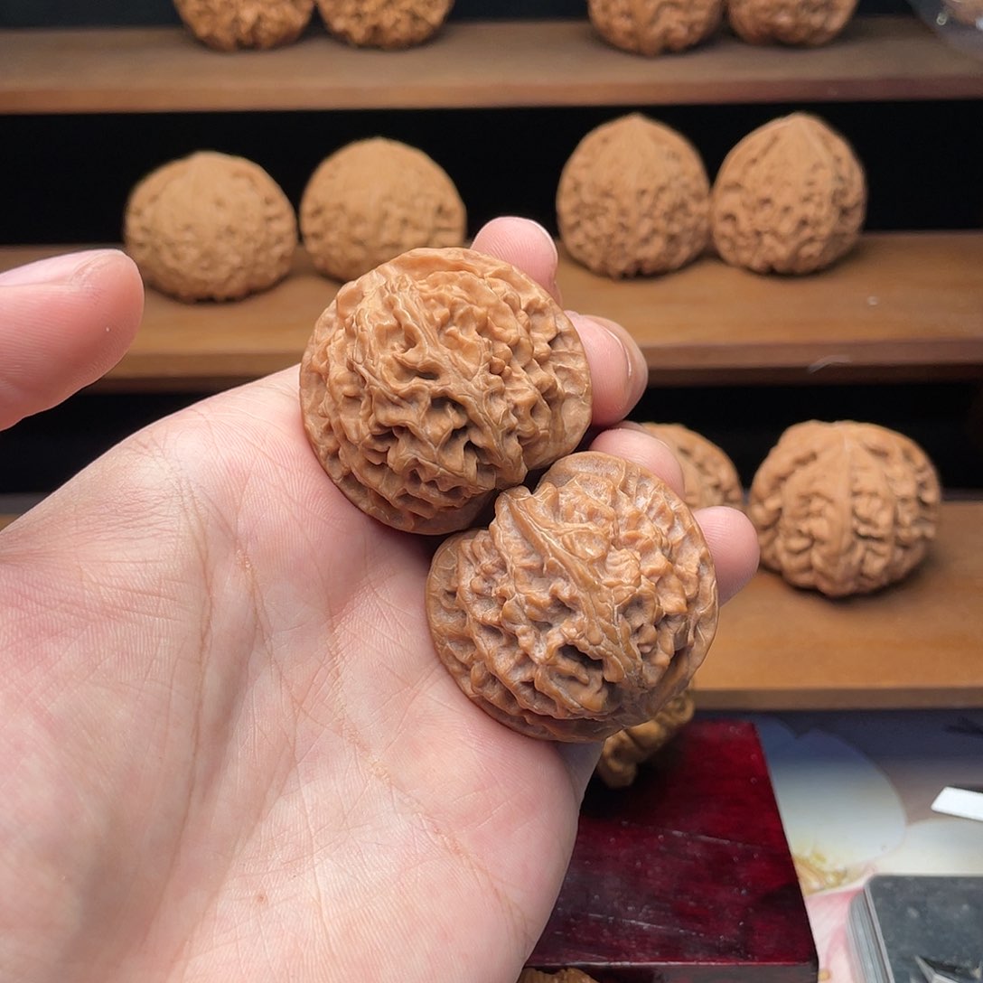 文玩核桃把件41原装红皮苹果园