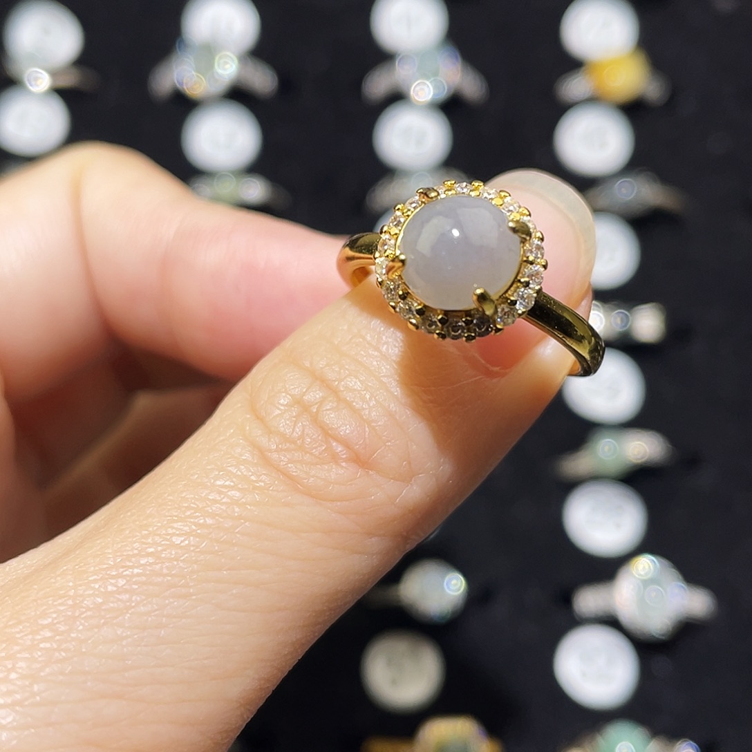 翡翠未镶嵌戒指戒指