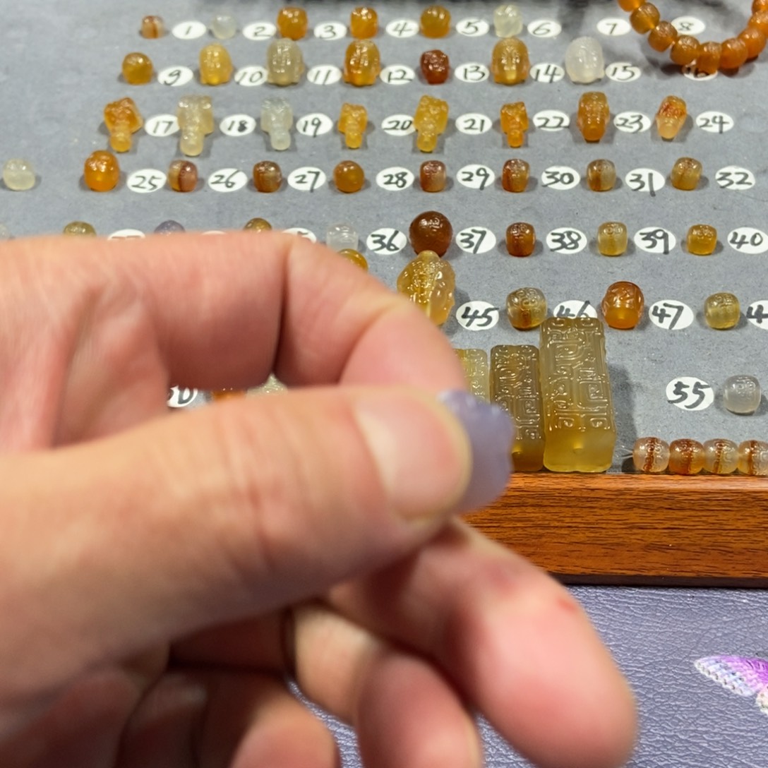 租***）玛瑙/玉髓合金颈饰锁