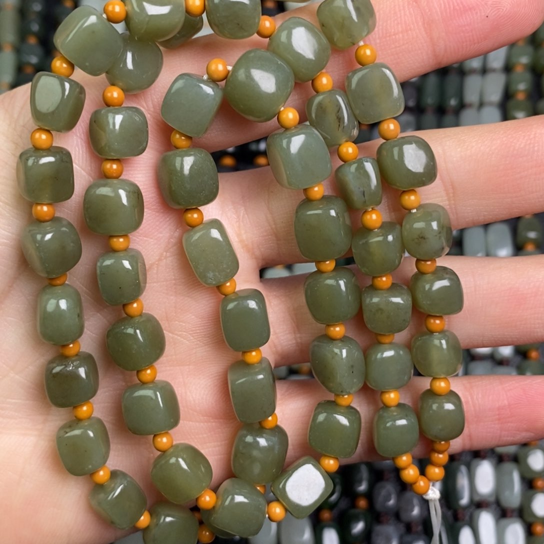 和田玉颈饰未镶嵌31