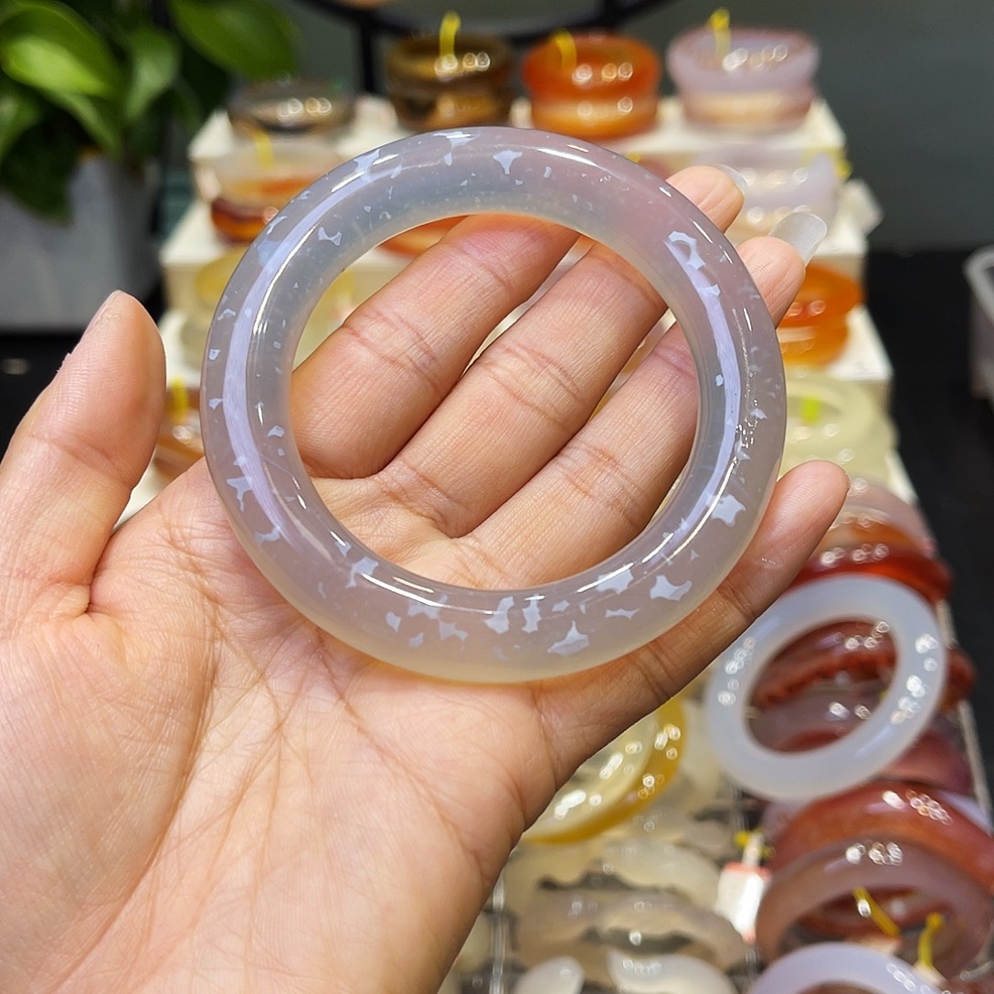 玛瑙/玉髓未镶嵌手镯