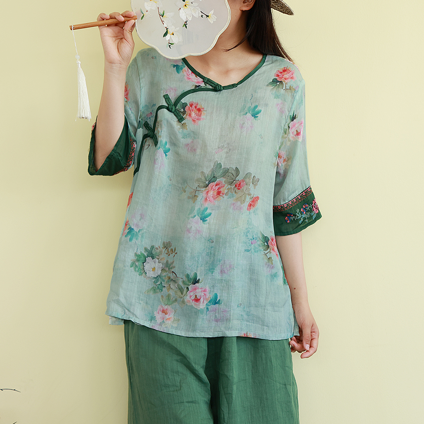 复古国风圆领刺绣苎麻料衬衫女夏薄短款禅意茶服宽松短款印花上衣