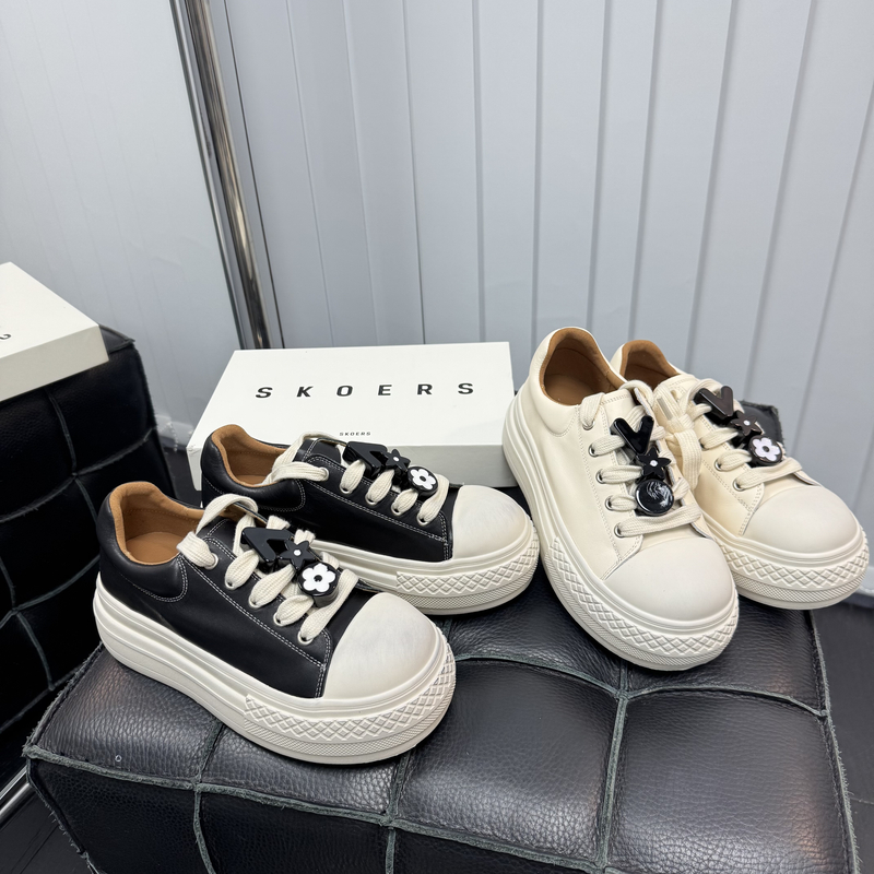 2025新款厚底做旧擦色女大头真皮小白鞋女丑萌面包鞋休闲运动板鞋