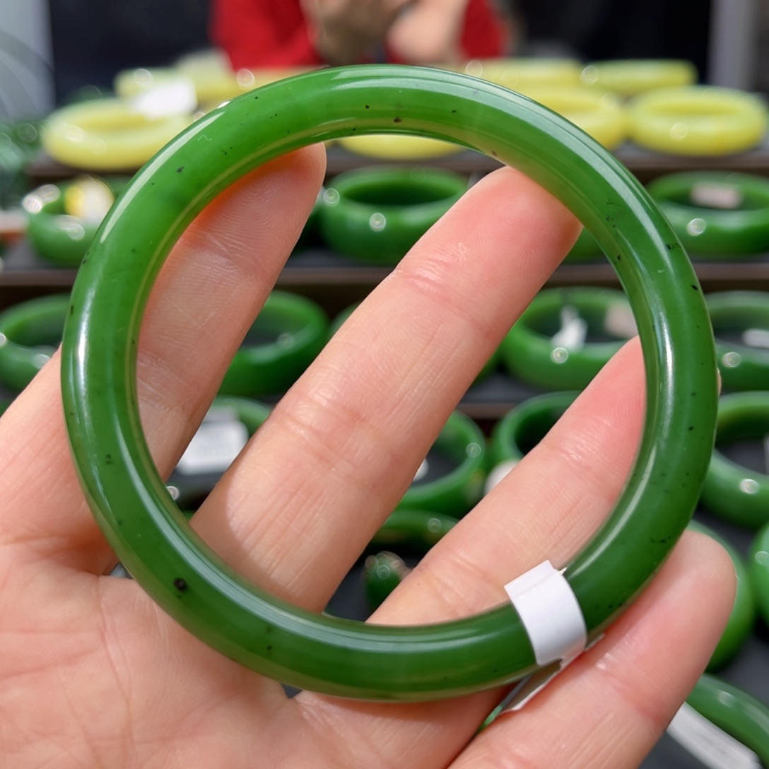 和田玉（碧玉）手镯未镶嵌